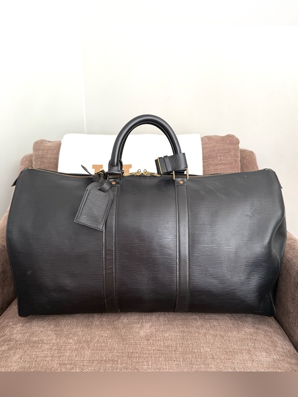Authentic Louis Vuitton unisex Keepall 50 bag M42962 black Epi leather LV